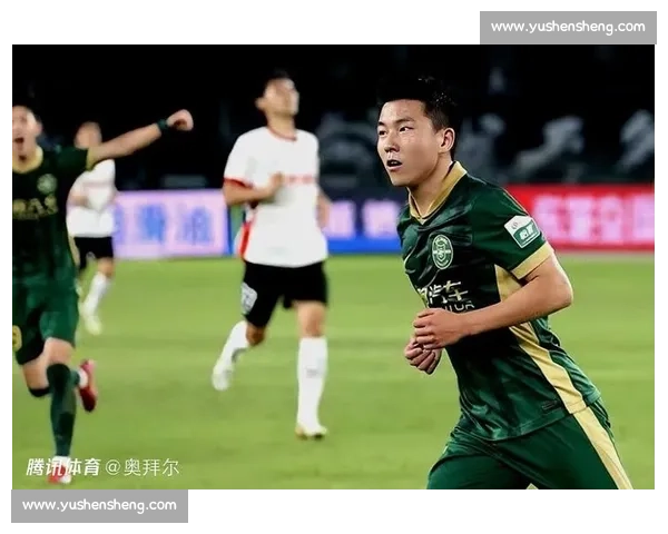 足协认错！VAR 误判偷走浙江 2 分，陶强龙争议动作成焦点，主帅激动挥拳眼镜飞落