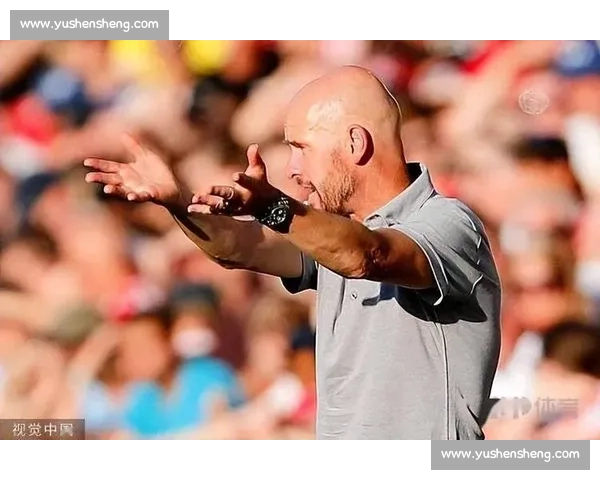 镜报：曼联被迫降价抛售马拉西亚，转会市场遇冷成烫手山芋