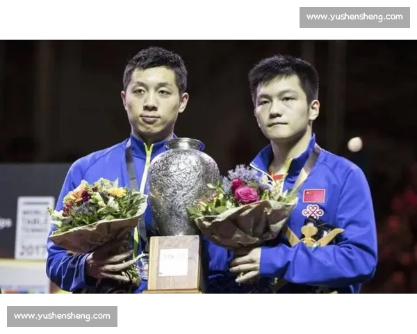 樊振东与 “人民艺术家” 许昕对练:球台三米外的乒乓美学碰撞 樊振东与 “人民艺术家” 许昕对练:球台三米外的乒乓美学碰撞